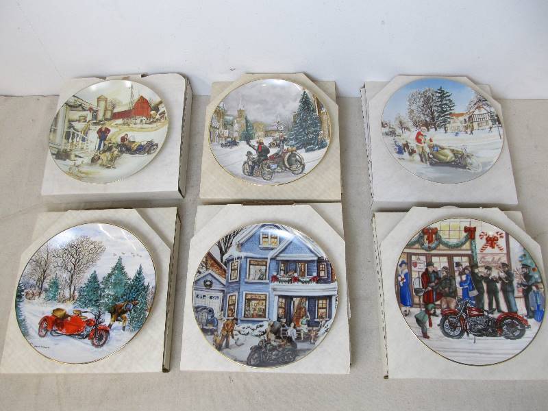 lot 74 image: Set of 6 MIB Harley-Davidson Collector Plates