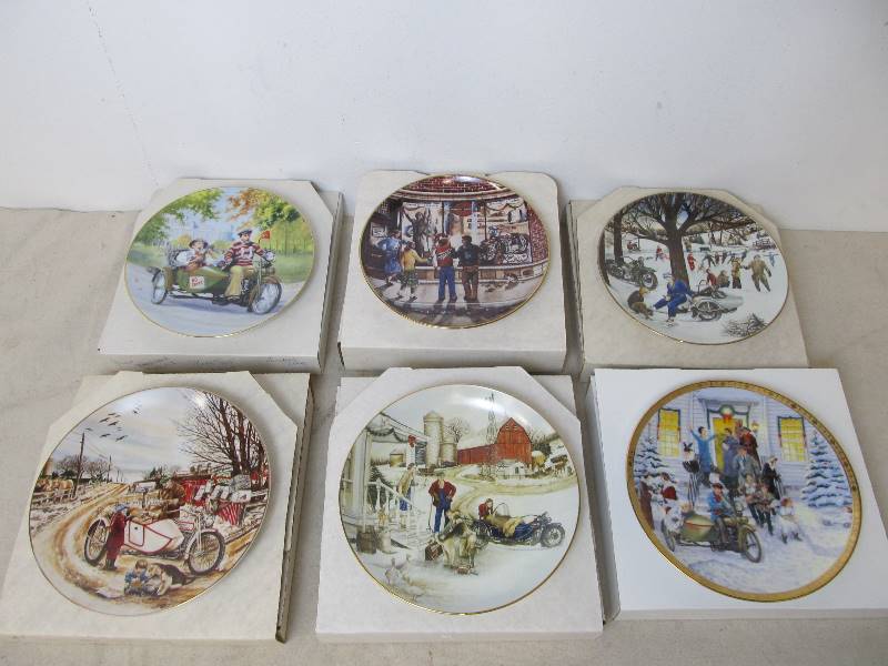 lot 75 image: Set of 6 MIB Harley-Davidson Collector Plates