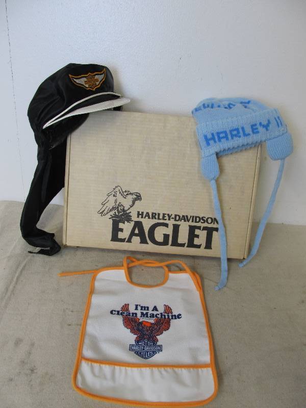 lot 77 image: NOS Unused Vintage Harley-Davidson Childs Hats & Bib
