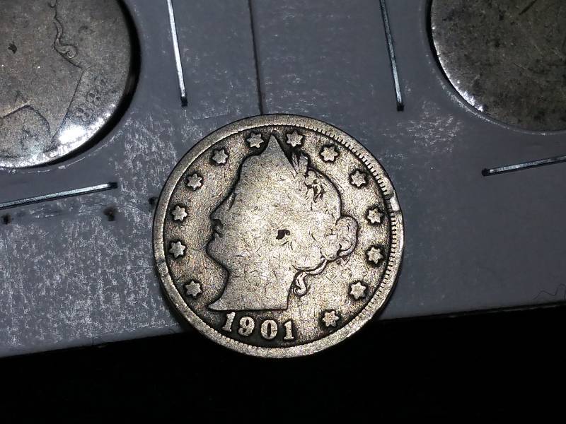 lot 90 image: (5) Liberty Head V Nickels