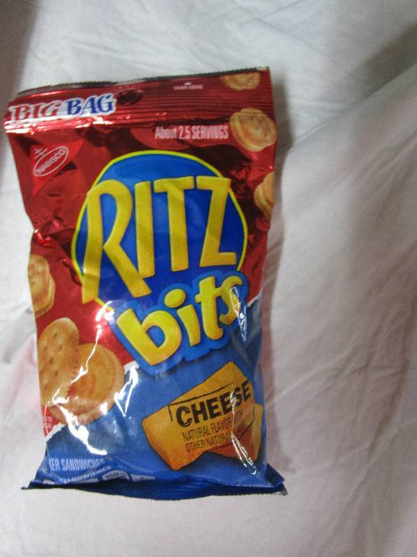 lot 3 image: 18 bags of ritz bits - cheese