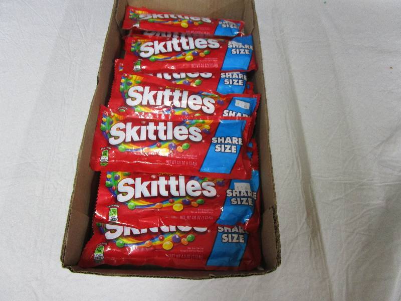 lot 21 image: 13 Share Size Original Skittles