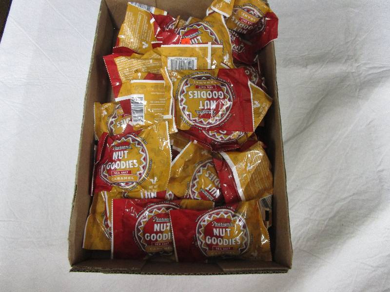 lot 24 image: 30 Pearsons Nut Goodies Sea Salt Carmel