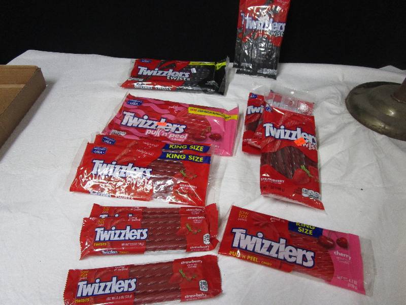 lot 38 image: Assortement of Twizzler Twists (strawberry, cherry, black licorce)