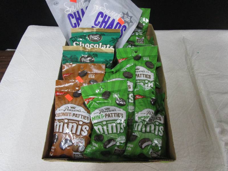 lot 40 image: 8 Mint patties, 2 coconut patties, 2 chocolate stars, 2 sweet chaos
