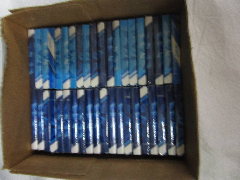 lot 132 image: 40 Stride Packs of Peppermint Gum