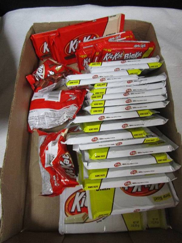 lot 149 image: 30 Kit Kats