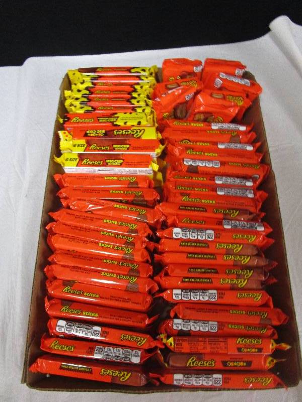 lot 177 image: 50 Various Reeses