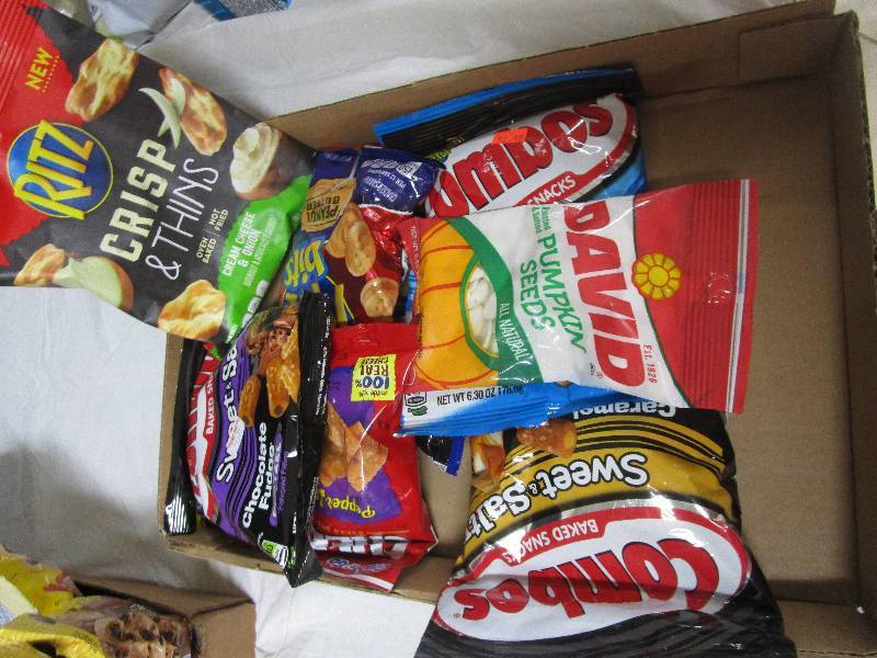 lot 184 image: 8 Bags of Various Snacks