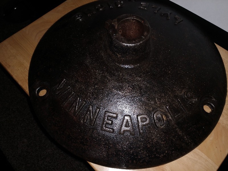 lot 10 image: 1930s American Vintage Industrial Cast Iron Lyle Minneapolis Lollipop Sign Base VERY RARE