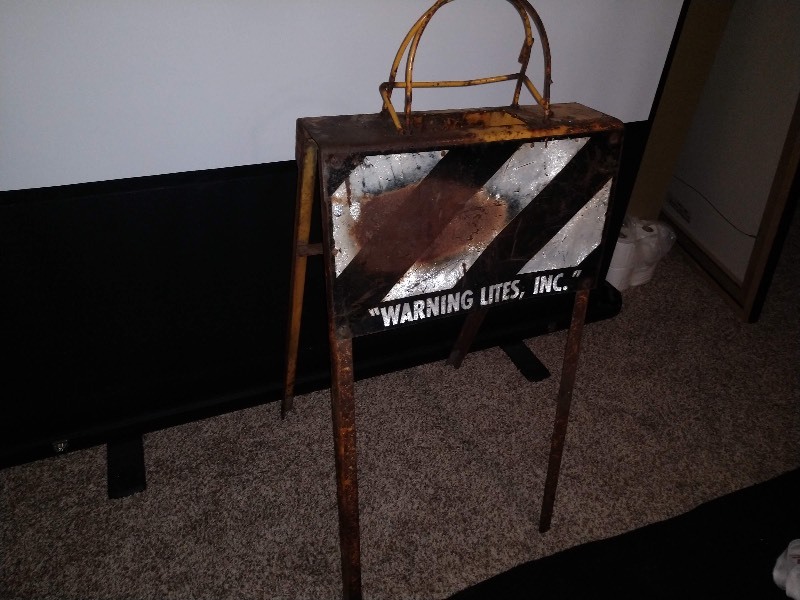 lot 12 image: Antique Warning Lites, Inc. Construction Hazard Sign Stand