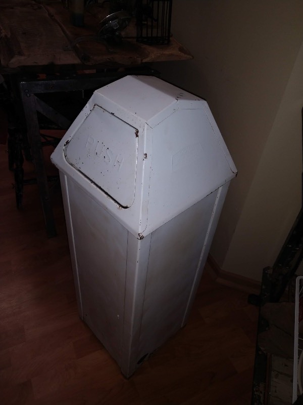 lot 13 image: Antique RARE United Metal Garbage Can w Pyramidal-Shaped Top and Double Sided Swing Self Closing Push Lids