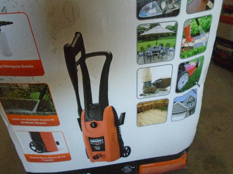 lot 11 image: Power Washer