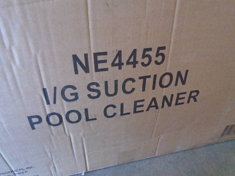 lot 13 image: IG Suction Pool Cleaner