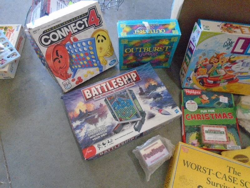lot 21 image: Fun Box