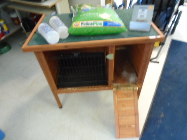 Rabbit Hutch and Litter