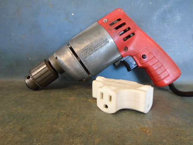Milwaukee Drill and Plug Adapter