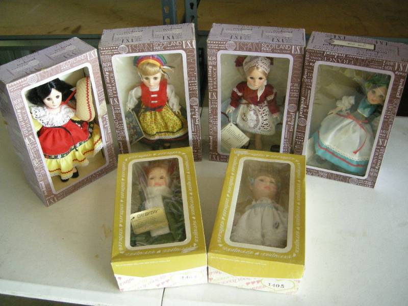 lot 17 image: 6 Vintage Effanbee Dolls