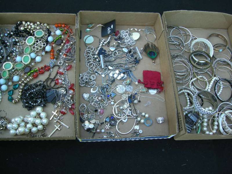 lot 51 image: Costume Jewelry Group