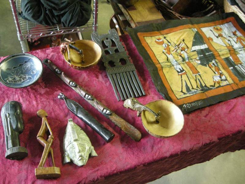 lot 77 image: Vintage Tribal Items