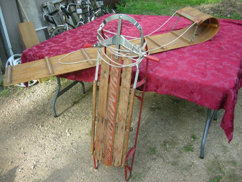 lot 108 image: Vintage Sleds