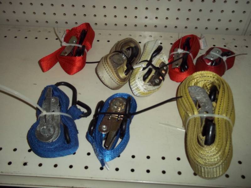 lot 25 image: Tie Down Straps