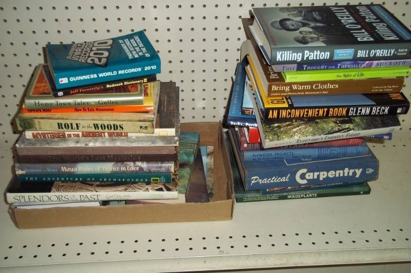 lot 100 image: Assorted Books