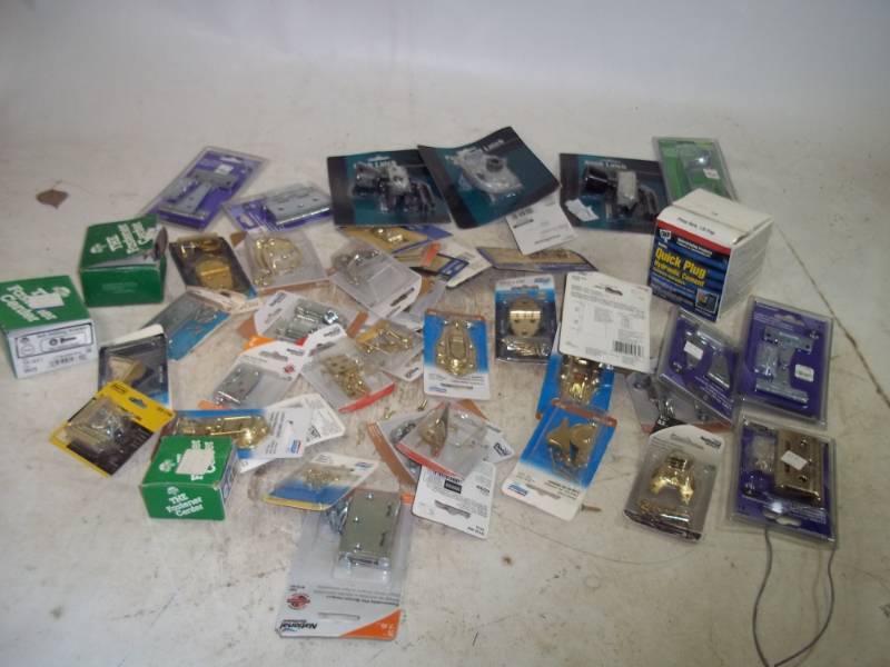 lot 57 image: Large lot of Assorted Hardware