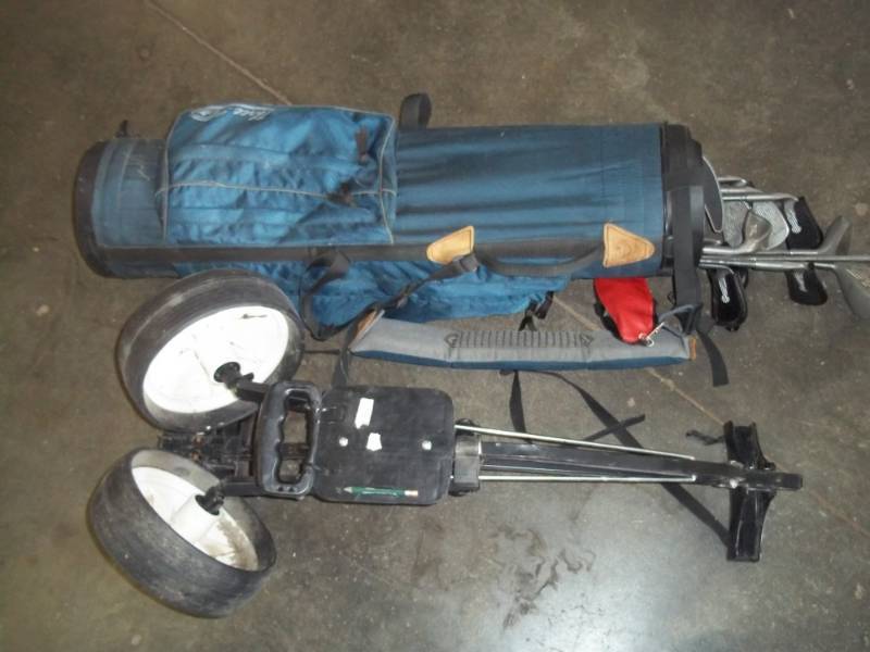 lot 61 image: Golf Clubs with golf bag and caddy