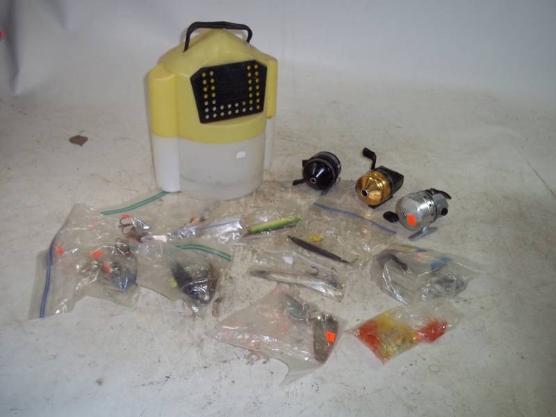 lot 70 image: Minnow Bucket, 3 Reels and Fishing Tackle