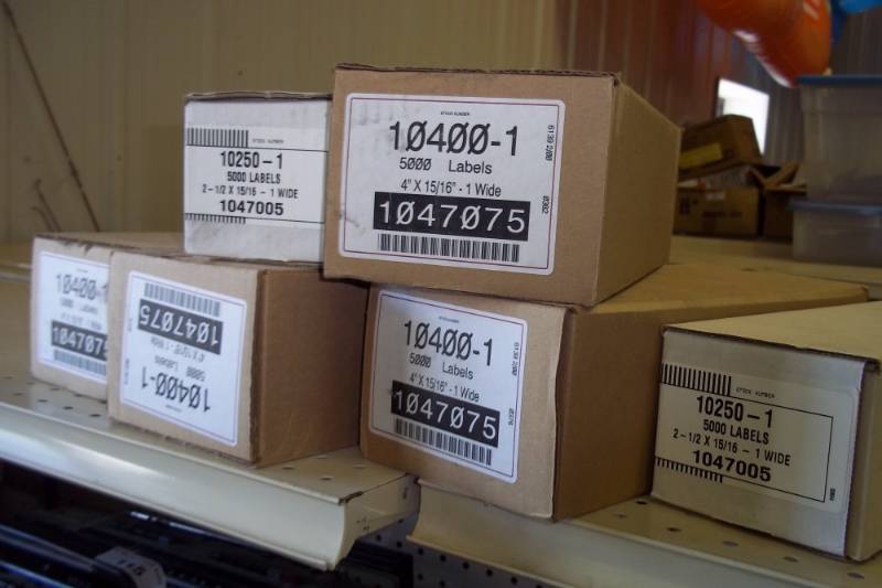 lot 124 image: Assorted Blank labels great for garage sales