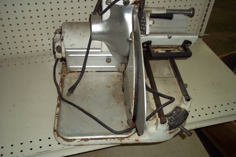 lot 139 image: Commercial meat Slicer