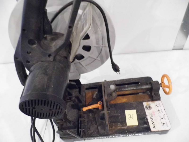 lot 21 image: Evolution Saw