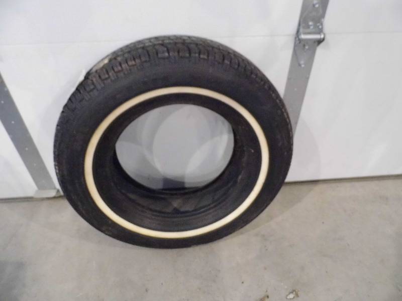 lot 29 image: New Michelin Tire