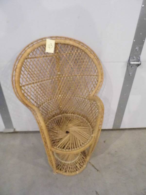 lot 43 image: Wicker Chair