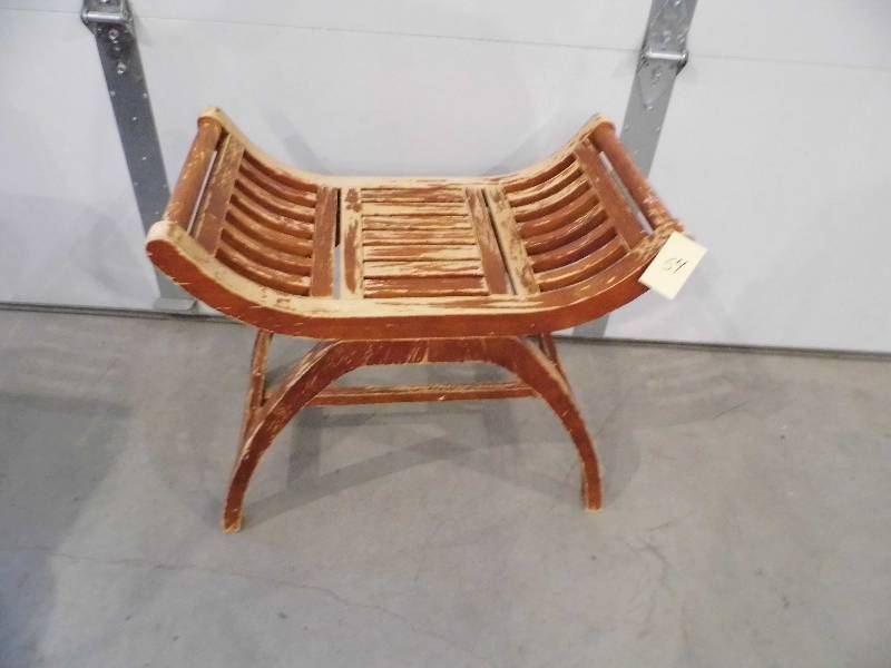 lot 54 image: Wooden Bench
