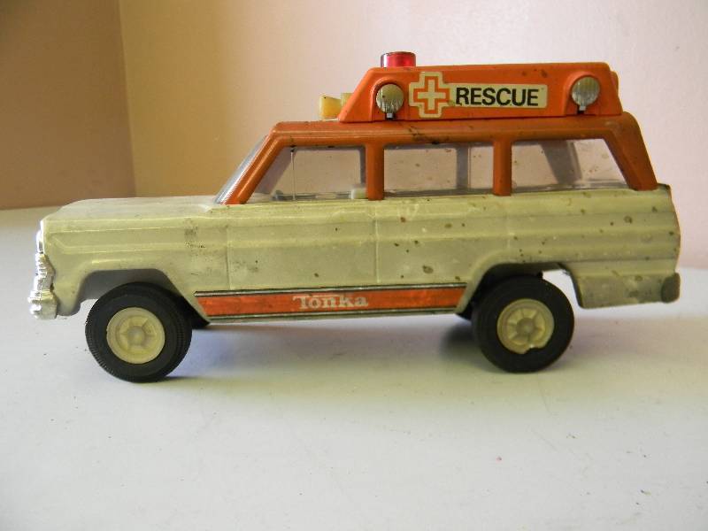 Tonka jeep hot sale ambulance