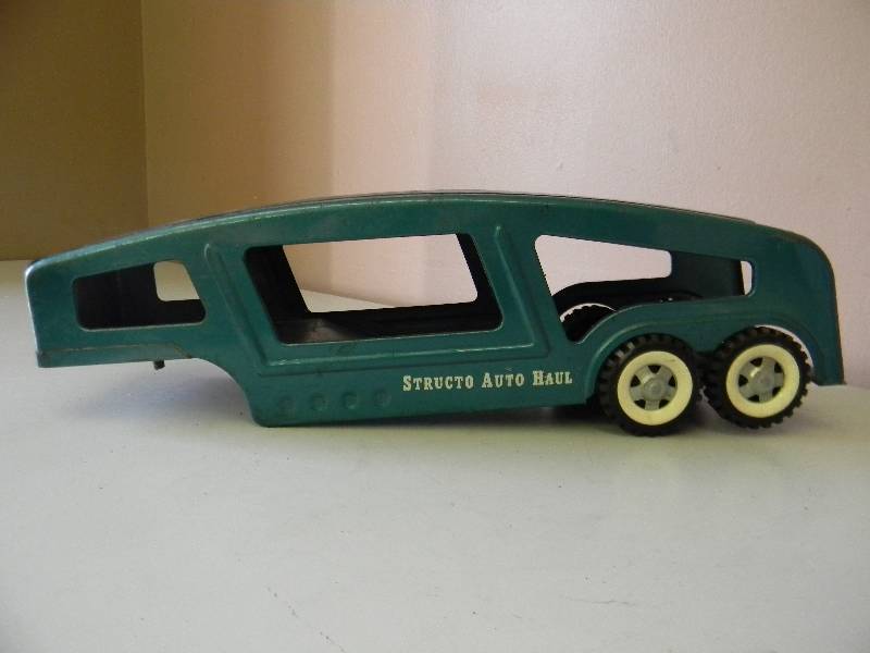 lot 24 image: VINTAGE STRUCTO AUTO HAUL - SEE PICTURES