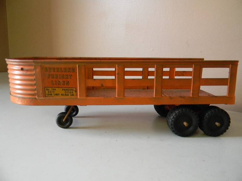 lot 33 image: Vintage 1950s Structo Mfg Overland Freight Lines Truck Trailer - SEE PICTURES