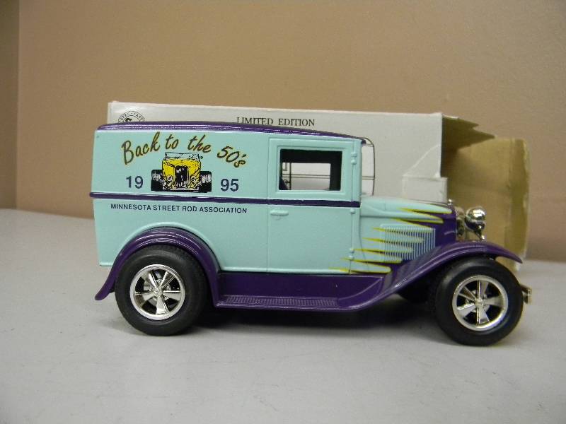 lot 40 image: LIBERTY CLASSICS INC. BACK TO THE 50s 125 SCALE MODEL A DELIVERY VAN, LOCKABLE COIN BANK - STILL IN BOX - SEE PICTURES