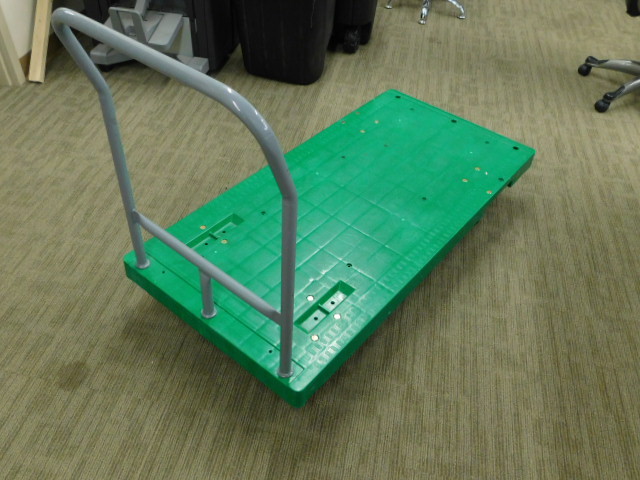 lot 94 image: FLAT BED CART