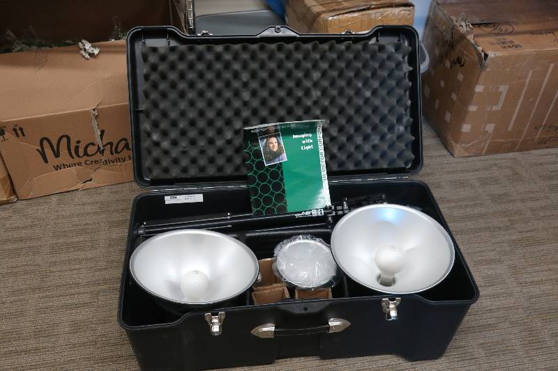 lot 120 image: SMITH VICTOR IMAGING LIGHTS