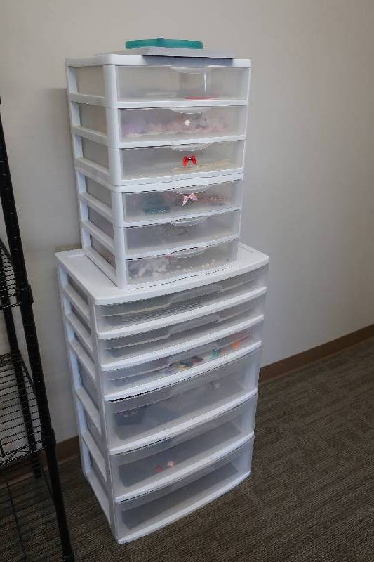 lot 489 image: STACKABLE DRAWERS AND CONTENTS