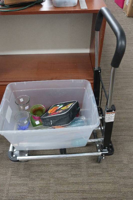 lot 506 image: HAND CART AND TOTE