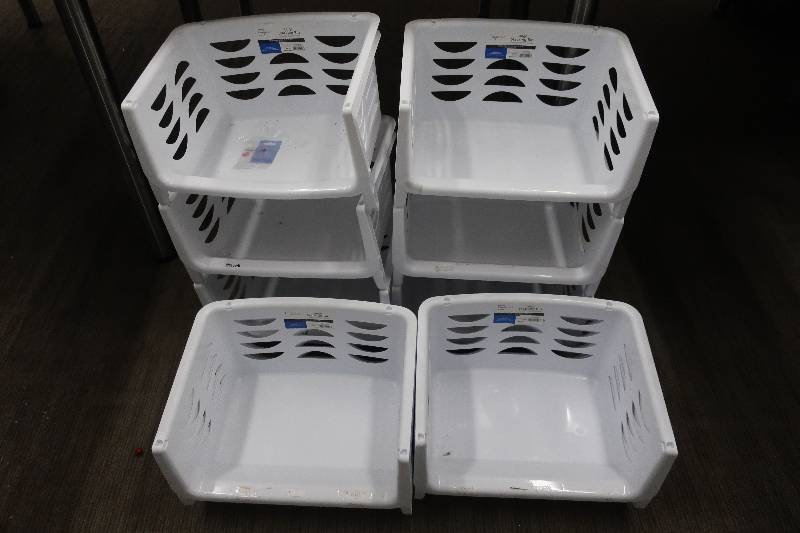 lot 529 image: STACKABLE TOTES