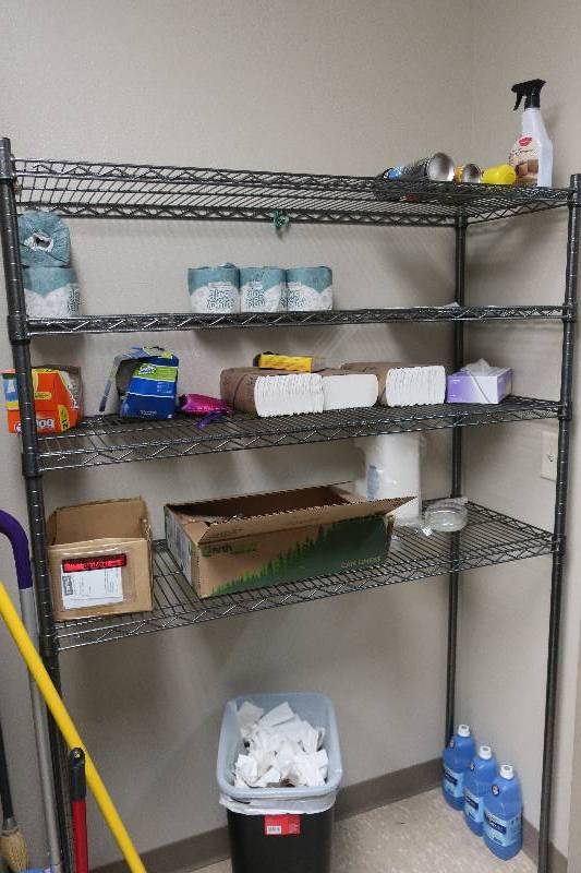 lot 575 image: RACK AND MISC SUPPLIES