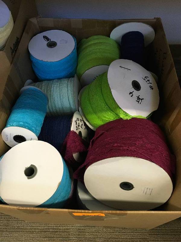 lot 36 image: LACE ELASTIC RIBBON