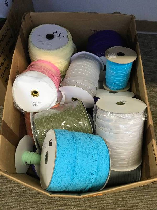 lot 35 image: 38 ELASTIC VELVET RIBBON