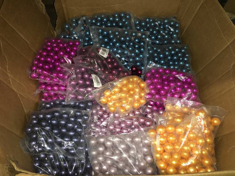 lot 51 image: BEADS