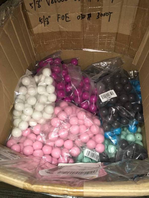 lot 54 image: BEADS